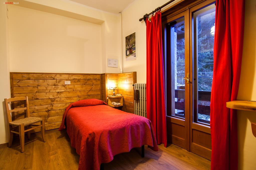 Hotel Garni Mille Pini Scanno Rum bild