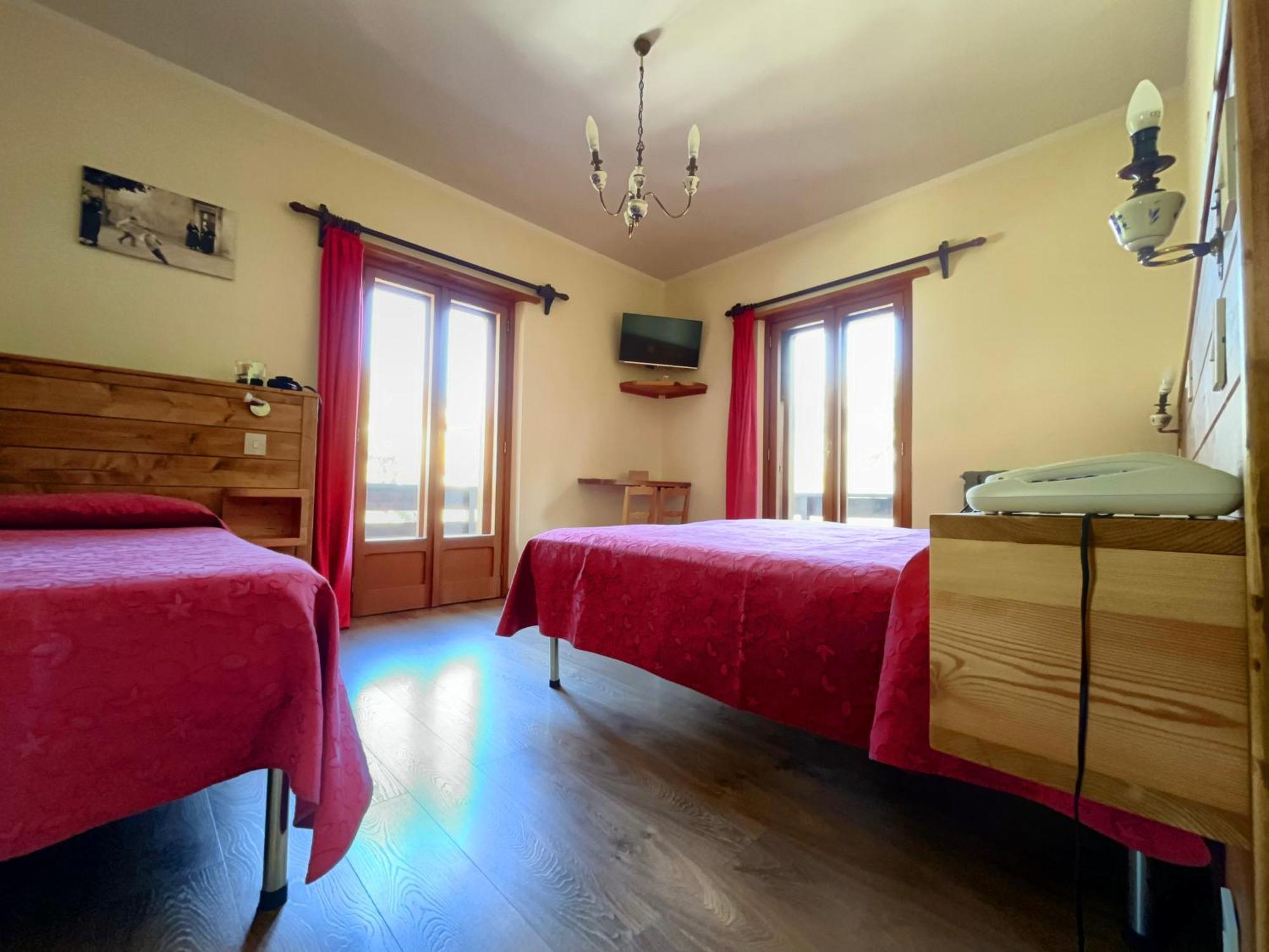 Hotel Garni Mille Pini Scanno Exteriör bild
