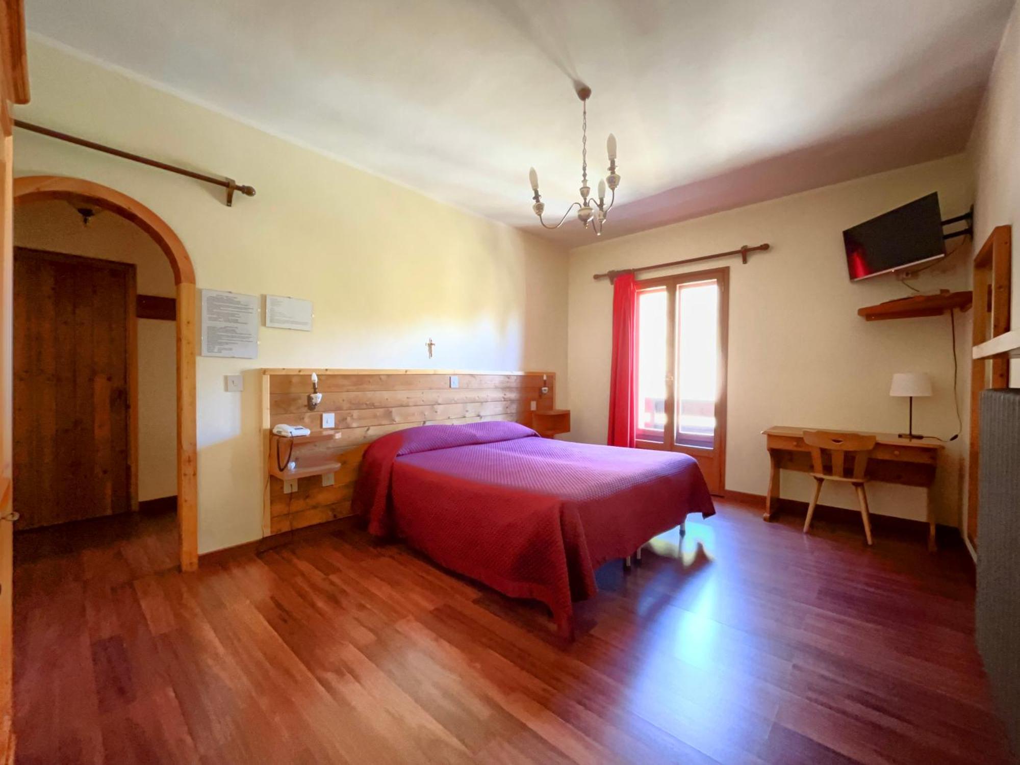 Hotel Garni Mille Pini Scanno Exteriör bild