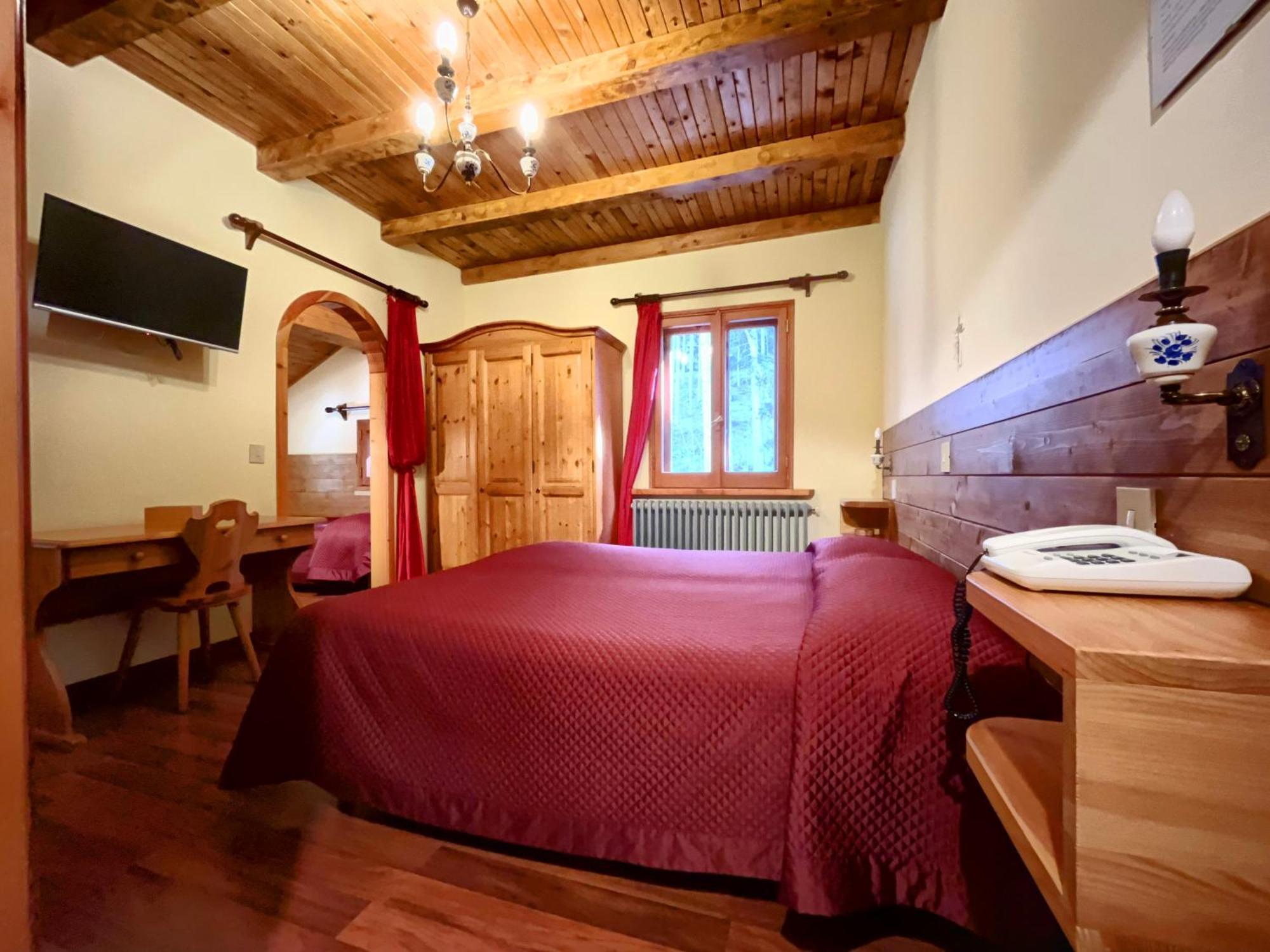 Hotel Garni Mille Pini Scanno Exteriör bild